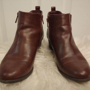 Chocolate Brown Size 7 Booties